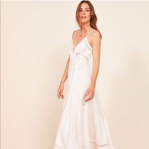 Reformation Daria Dress in white Linen NWT